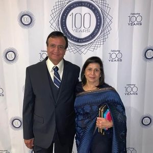 Meet your Posher, Hameeda